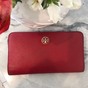 Tory Burch wallet